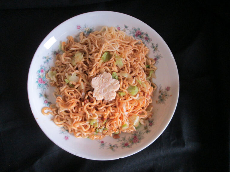 レシピ「焼きそばにテンペ」